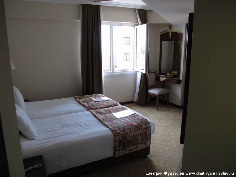 Стамбул: отель Aziyade Hotel Стамбул: отель Aziyade Hotel